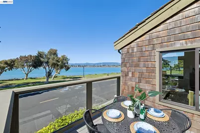 611 Harbor Rd, Alameda, CA 94502 - Photo 27