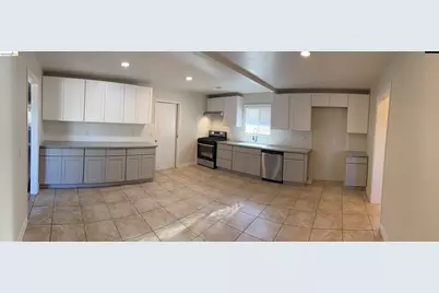 211 Bart Ave, Antioch, CA 94509 - Photo 7