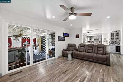 2504 Silverado Dr, Antioch, CA 94509 - Photo 15