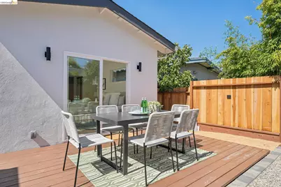 1370 Hearst Ave, Berkeley, CA 94702 - Photo 41