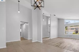 247 Sparrow Dr, Hercules, CA 94547 - Photo 9