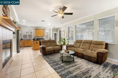 1615 Laurelbrook Dr, Tracy, CA 95377 - Photo 9