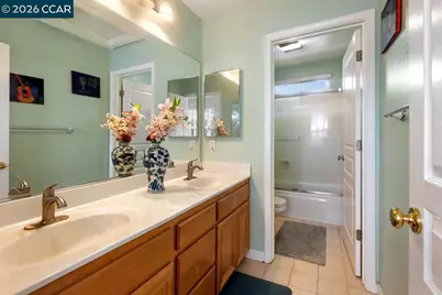 1615 Laurelbrook Dr, Tracy, CA 95377 - Photo 37
