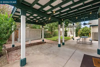 1615 Laurelbrook Dr, Tracy, CA 95377 - Photo 45