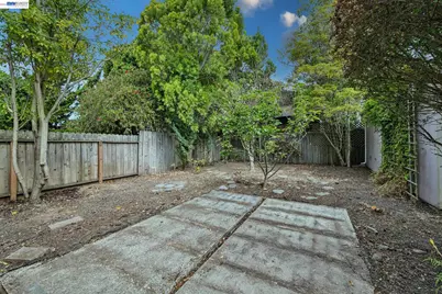 1211 Cedar St, Berkeley, CA 94702 - Photo 23