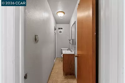 2210 Orange St, Martinez, CA 94553 - Photo 23