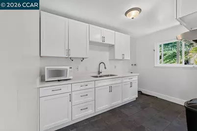 2210 Orange St, Martinez, CA 94553 - Photo 15
