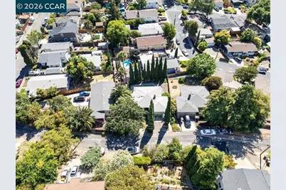 2210 Orange St, Martinez, CA 94553 - Photo 33