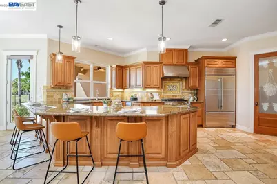 5661 Oakmont Ct, Discovery Bay, CA 94505 - Photo 9