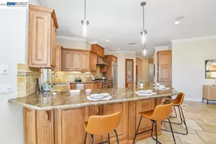 5661 Oakmont Ct, Discovery Bay, CA 94505 - Photo 13