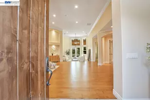 5661 Oakmont Ct, Discovery Bay, CA 94505 - Photo 3