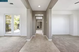 1026 Flagship Dr, Vallejo, CA 94592 - Photo 7