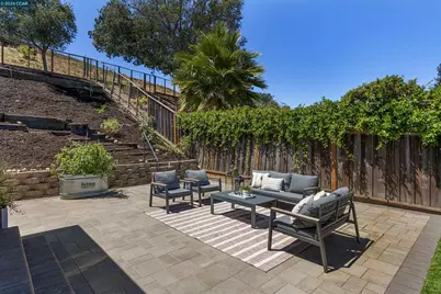 38 Buckingham Dr, Moraga, CA 94556 - Photo 17
