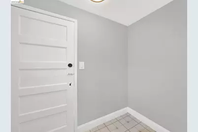 1055 105th Ave, Oakland, CA 94603 - Photo 21