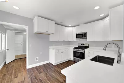 1055 105th Ave, Oakland, CA 94603 - Photo 13