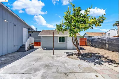 1055 105th Ave, Oakland, CA 94603 - Photo 47