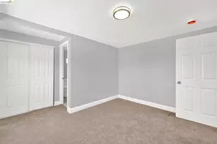 1055 105th Ave, Oakland, CA 94603 - Photo 25