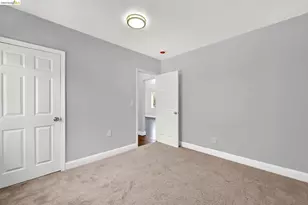 1055 105th Ave, Oakland, CA 94603 - Photo 31