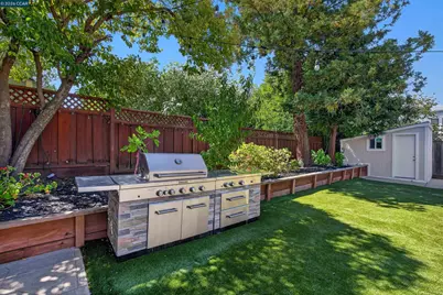 42 Mayo Ln, Walnut Creek, CA 94597 - Photo 35