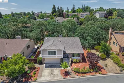 135 Saint Germain Lane, Pleasant Hill, CA 94523 - Photo 5