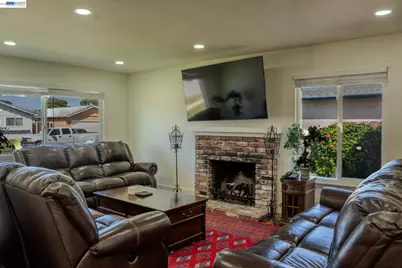 767 Lemos Ave, Salinas, CA 93901 - Photo 13