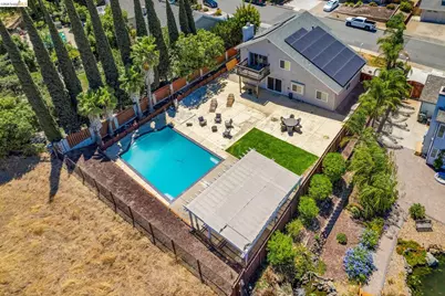 2741 Bluebell Cir, Antioch, CA 94531 - Photo 25