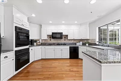 7905 Sawgrass Ct, Pleasanton, CA 94588 - Photo 15
