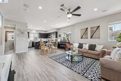 8550 Boardwalk Way, Newark, CA 94560 - Photo 15