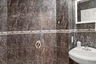 6070 Mazuela Dr, Oakland, CA 94611 - Photo 37