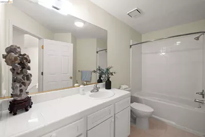 6070 Mazuela Dr, Oakland, CA 94611 - Photo 37
