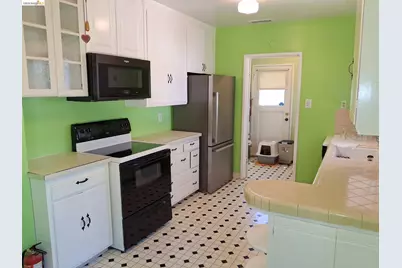 125 Oak Place, Pittsburg, CA 94565 - Photo 11