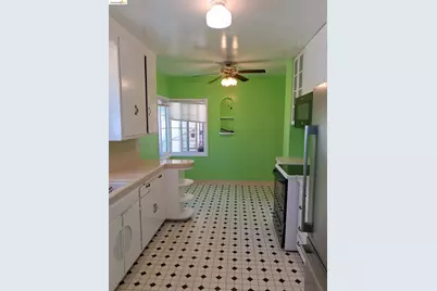 125 Oak Place, Pittsburg, CA 94565 - Photo 9