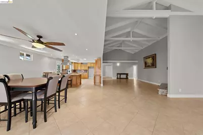 1056 Discovery Bay Blvd, Discovery Bay, CA 94505 - Photo 11