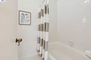 987 Independence Dr, Alameda, CA 94501 - Photo 37