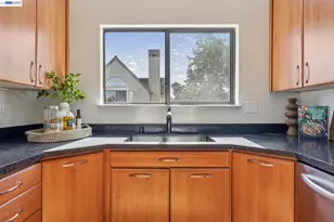 987 Independence Dr, Alameda, CA 94501 - Photo 19