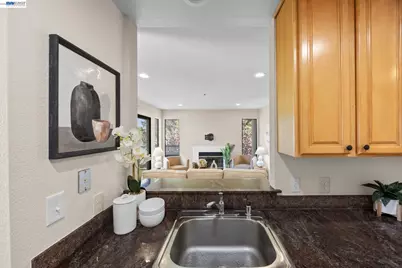 29588 Vanderbilt St #316, Hayward, CA 94544 - Photo 5