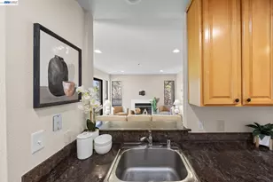 29588 Vanderbilt St, Hayward, CA 94544 - Photo 5