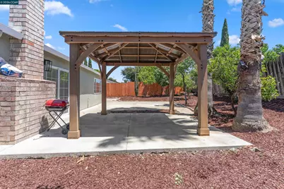12 Merrimac Pl, Pittsburg, CA 94565 - Photo 33