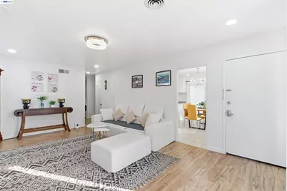 1382 Donna St, Novato, CA 94947 - Photo 27