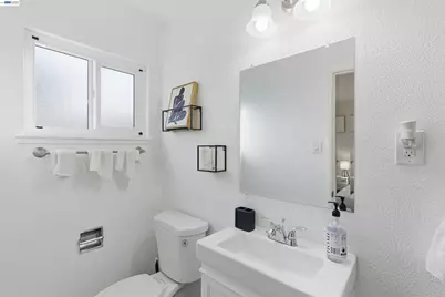 1382 Donna St, Novato, CA 94947 - Photo 55
