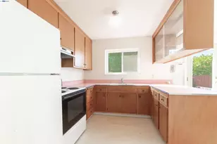 1787 Lawndale Ave, San Leandro, CA 94579 - Photo 7