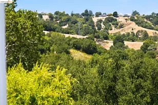 1897 Ascot Dr, Moraga, CA 94556 - Photo 21
