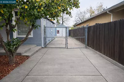 3743 23rd Ave, Sacramento, CA 95820 - Photo 13