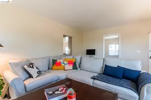 2549 Monticello Ave, Oakland, CA 94601 - Photo 7