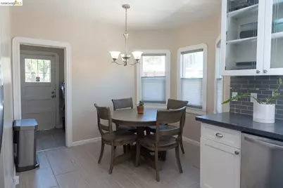 2549 Monticello Av, Oakland, CA 94601 - Photo 9