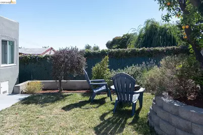 2549 Monticello Av, Oakland, CA 94601 - Photo 21