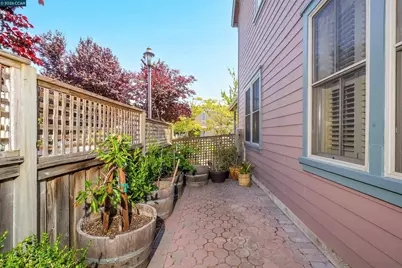 1220 Promenade St, Hercules, CA 94547 - Photo 59