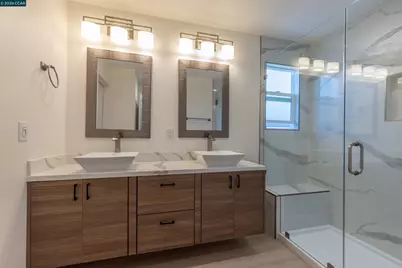1078 55th St, Oakland, CA 94608 - Photo 27