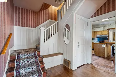746 19th St, Oakland, CA 94606 - Photo 7