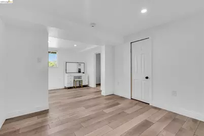 2350 Shell Ave., Martinez, CA 94553 - Photo 25